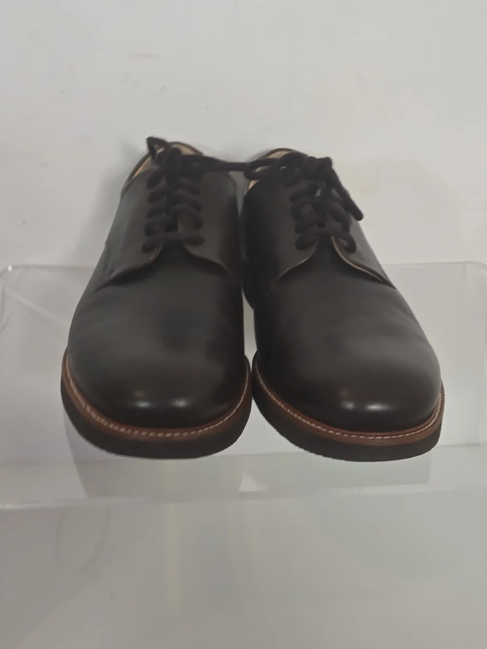SAMUEL HUBBARD's Classic Derby Dress Shoes in Dark Brown